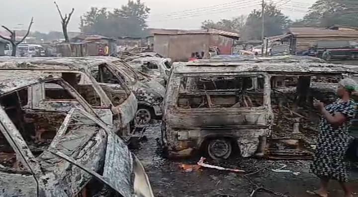 A/R: Over 50 cars, 10 shops burnt to ashes