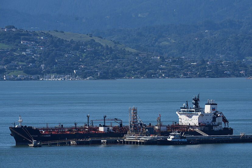 Fuel price fears grow as oil climbs to $100 per barrel