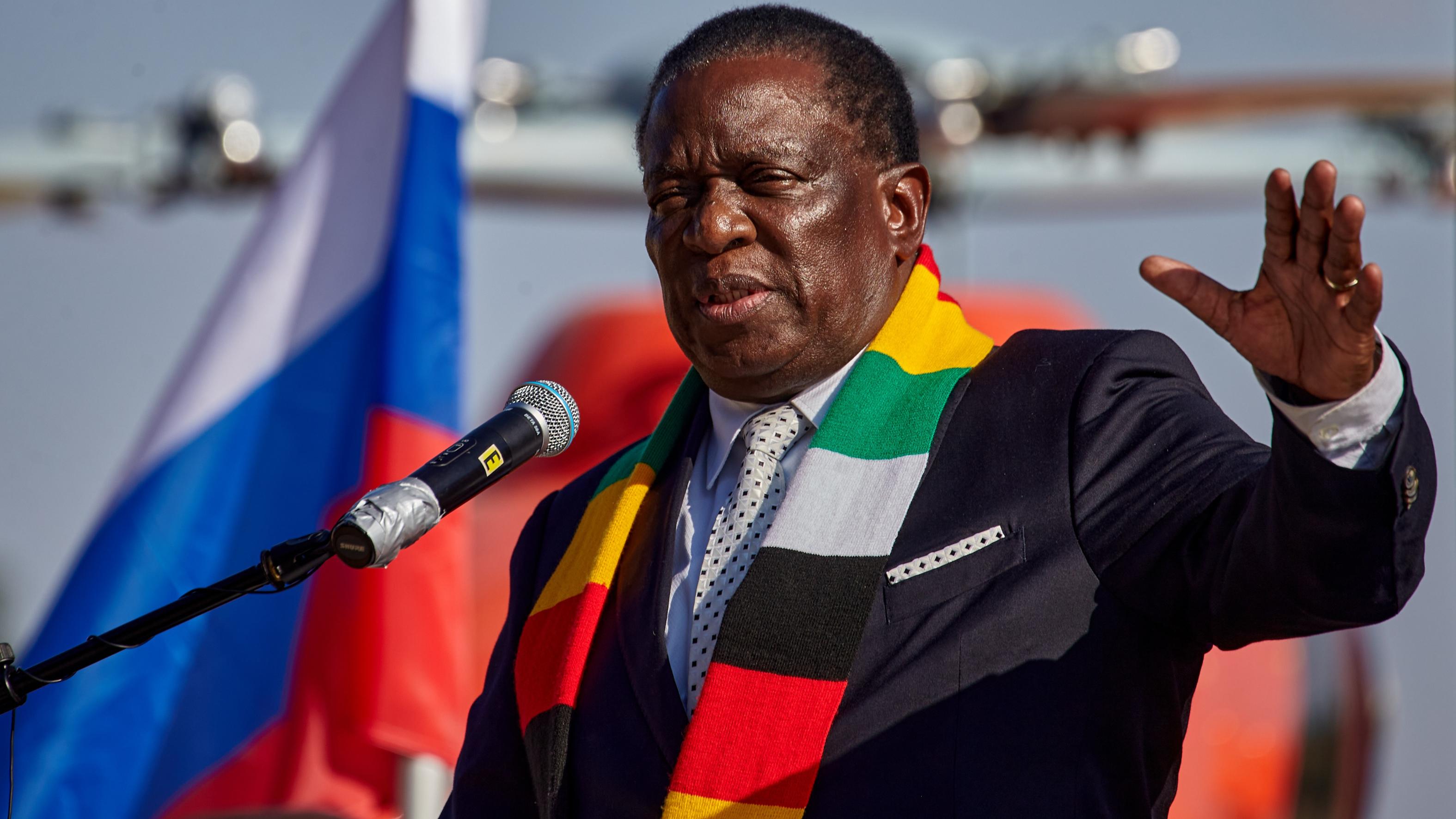 Mahama to host Zimbabwe’s president Mnangagwa on three-day state visit