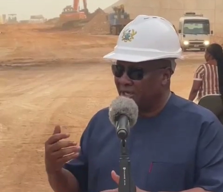 President Mahama urges contractors to open Kasoa-Winneba middle lane in three to four weeks