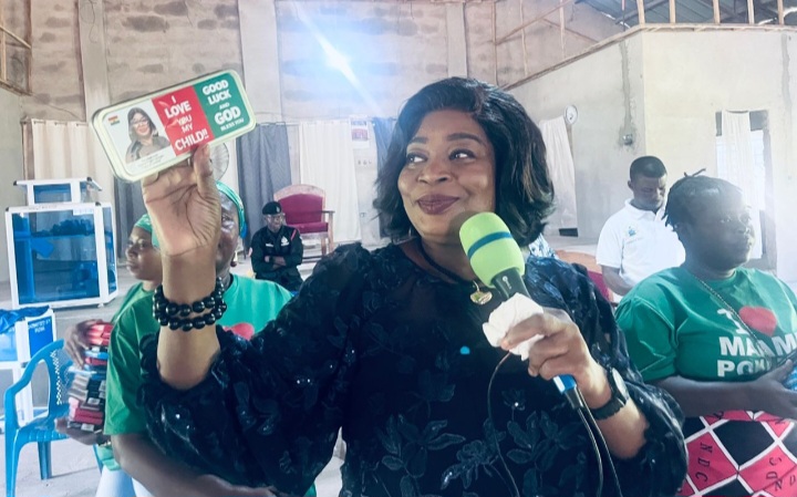 Queenstar Pokuah Sawyerr donates mathematical sets for BECE candidates