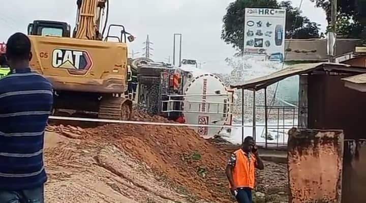 Fuel tanker overturns on Amasaman–Nsawam road; no injuries reported