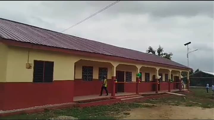 Bono Regional Minister commissions classrooms and new police charge office in Berekum East
