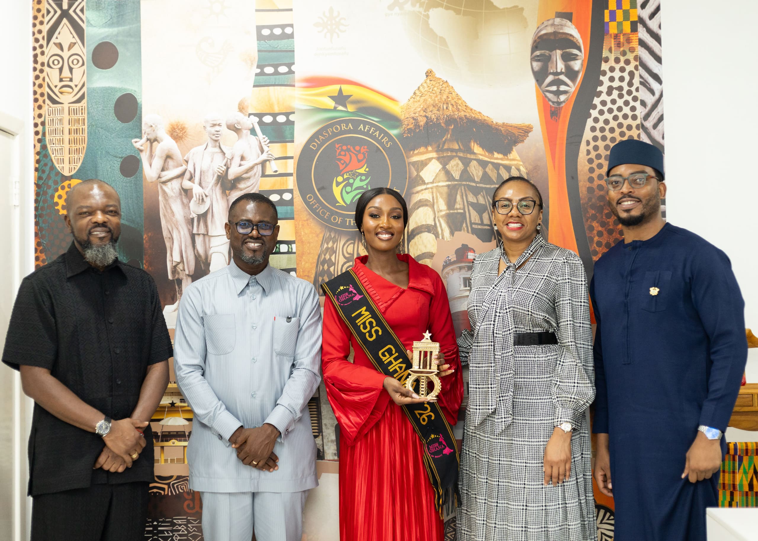 Ghana presents official Miss World charity auction gift to Miss Ghana ahead of 75th Miss World Festival