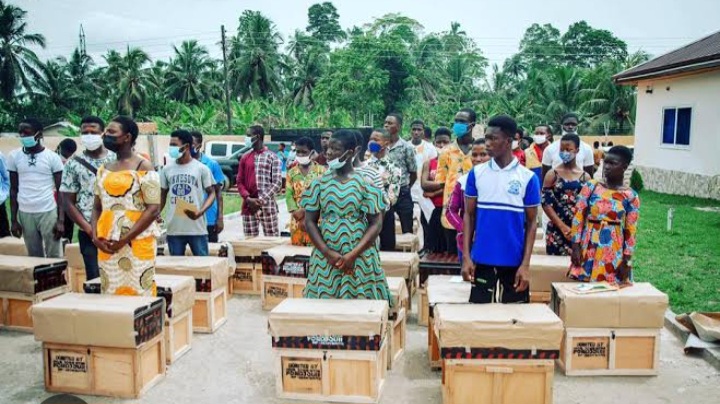 GES orders SHS to stop turning away new boarders over metal trunks, chop boxes